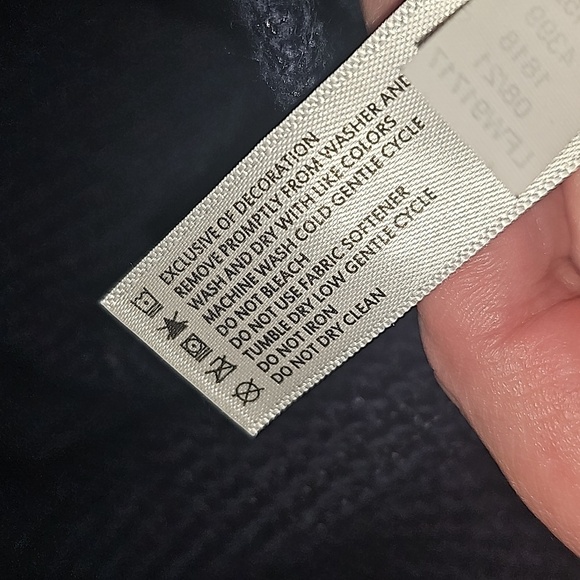 90 Degrees Sweater - Picture 5 of 5